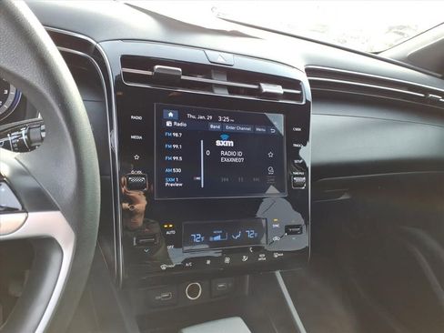 Used 2024 Hyundai Santa Cruz SEL image 9