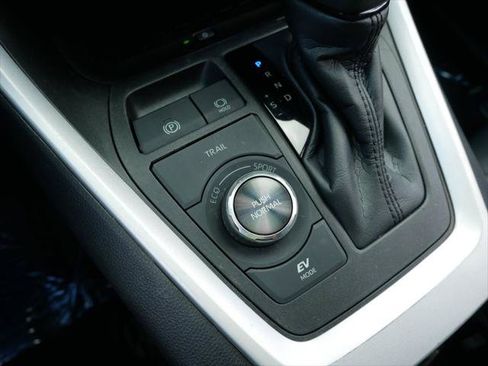 Certified 2023 Toyota RAV4 XSE AWD/4WD image 19