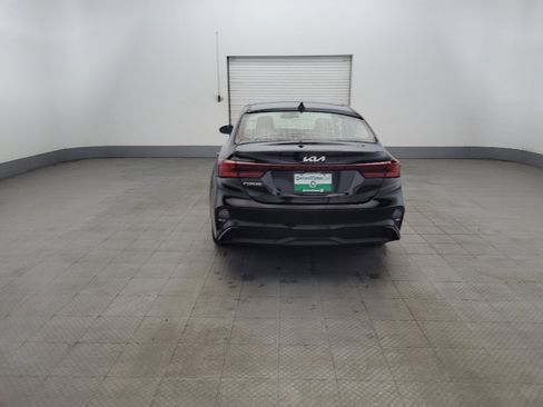Used 2023 Kia Forte LXS FWD image 6