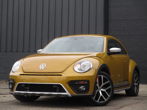 Used 2016 Volkswagen Beetle 1.8T Dune image 1