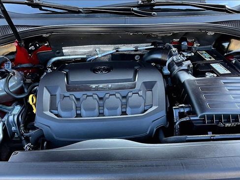 Used 2019 Volkswagen Tiguan SE w/ Panoramic Sunroof Package image 31