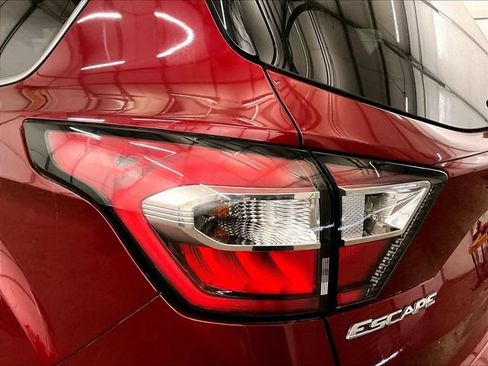 Used 2018 Ford Escape SEL AWD/4WD image 28