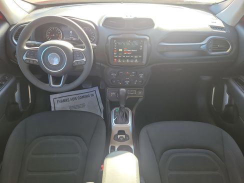 Used 2022 Jeep Renegade Latitude image 13