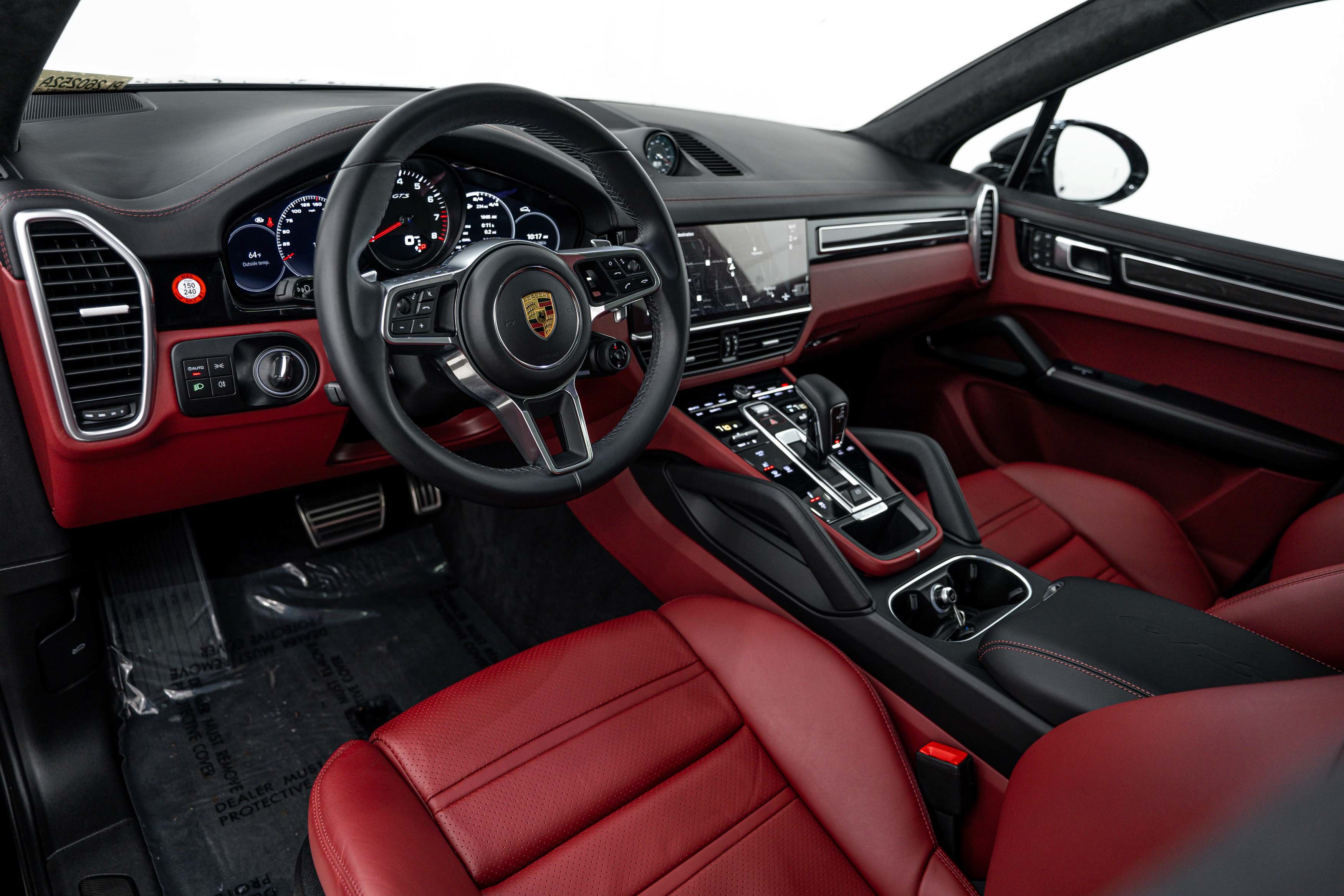 Certified 2022 Porsche Cayenne GTS AWD/4WD image 4