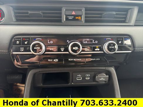 Certified 2023 Honda Pilot Elite image 16