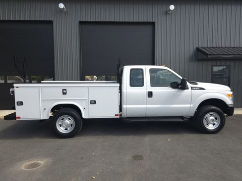 Used 2015 Ford F350 XL image 5