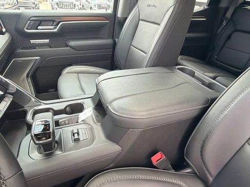 Used 2026 GMC Sierra 1500 Denali w/ Technology Package AWD/4WD image 21