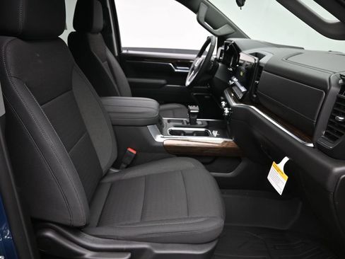 New 2026 GMC Sierra 1500 Elevation image 7