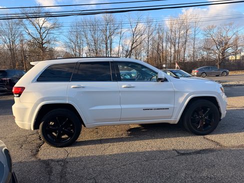 Used 2015 Jeep Grand Cherokee Altitude image 7