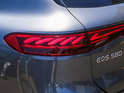 Certified 2023 Mercedes-Benz EQS 580 4MATIC SUV image 8