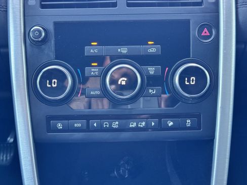 Used 2018 Land Rover Discovery Sport SE AWD/4WD image 46