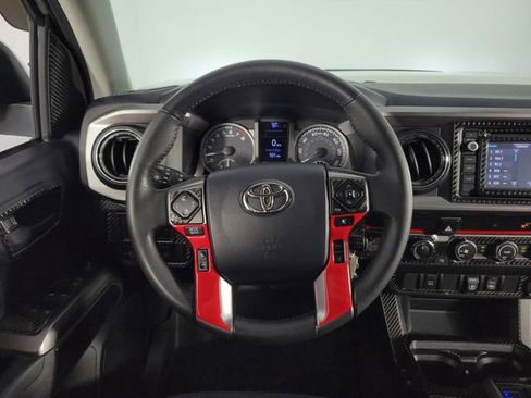 Used 2019 Toyota Tacoma SR5 AWD/4WD image 21