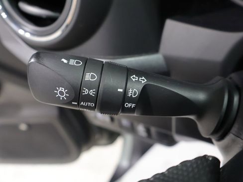 Used 2023 Toyota Tacoma TRD Sport w/ TRD Premium Sport Package AWD/4WD image 39