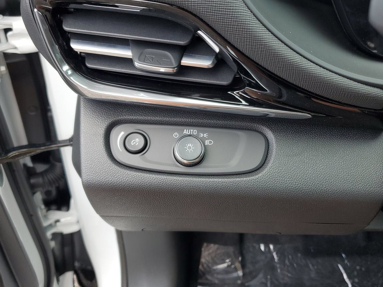 New 2026 Buick Envista Sport Touring w/ Convenience II Package FWD image 29