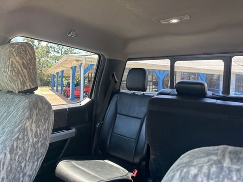 Used 2019 Ford F250 Lariat w/ Lariat Ultimate Package AWD/4WD image 19