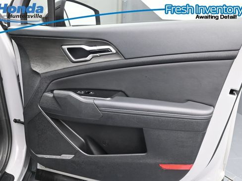 Used 2025 Kia Sportage X-Line w/ Premium Package AWD/4WD image 14
