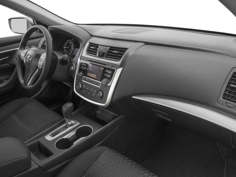 Used 2016 Nissan Altima 2.5 S w/ Power Driver Seat Package FWD image 10