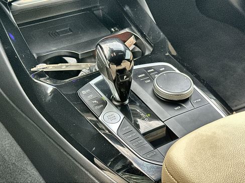 Used 2024 BMW X3 sDrive30i w/ M Sport Package image 17