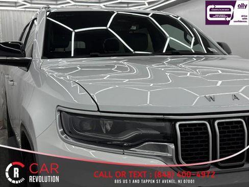 Used 2023 Jeep Wagoneer L Series II image 74