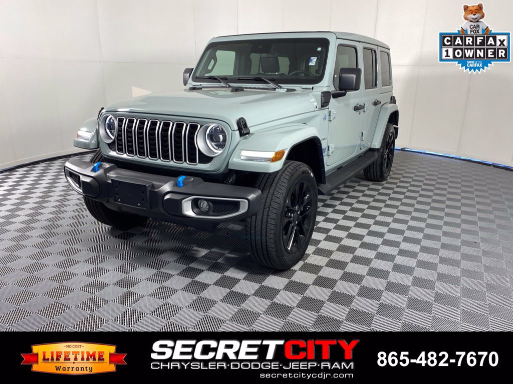 Used 2024 Jeep Wrangler Unlimited Sahara AWD/4WD image 3