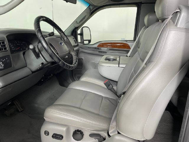 Used 2003 Ford F350 XL AWD/4WD image 2