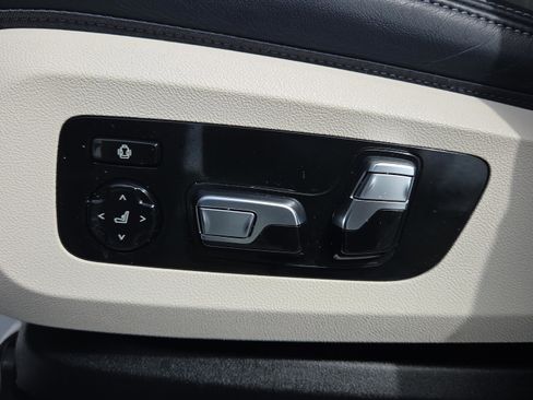 Certified 2022 BMW ALPINA XB7 AWD/4WD image 10