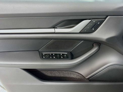 New 2025 Porsche Taycan image 11