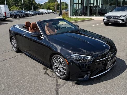Used 2023 Mercedes-Benz E 450 4MATIC Cabriolet image 10