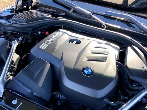 Used 2025 BMW 530i image 32