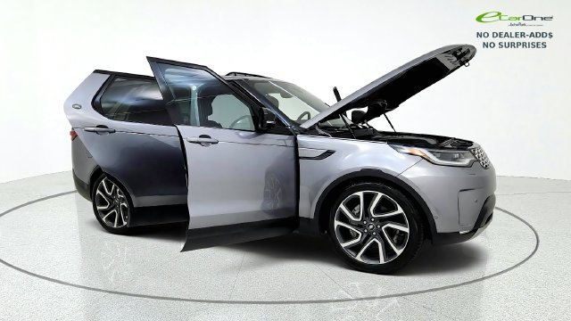 Used 2025 Land Rover Discovery S AWD/4WD image 20