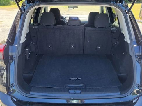 Used 2024 Nissan Rogue S FWD image 4