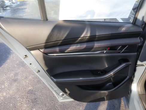 New 2026 MAZDA MAZDA3 Carbon image 32