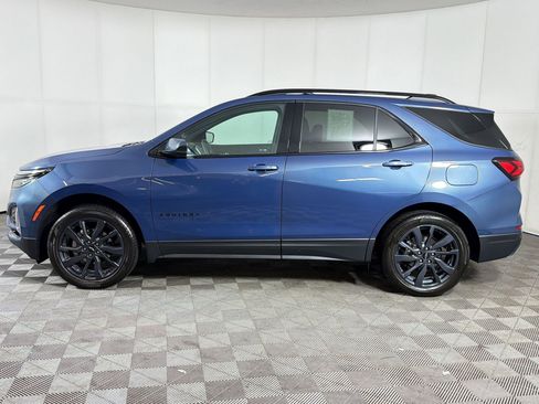 Used 2024 Chevrolet Equinox RS image 2
