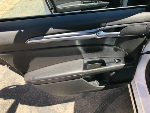 Used 2013 Ford Fusion Titanium w/ Titanium Driver Assist Pkg FWD image 26