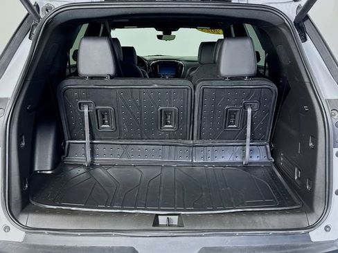 Used 2023 Chevrolet Traverse RS w/ LPO, Floor Liner Package image 27