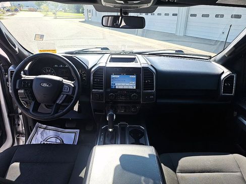 Used 2018 Ford F150 XLT w/ Equipment Group 302A Luxury AWD/4WD image 19