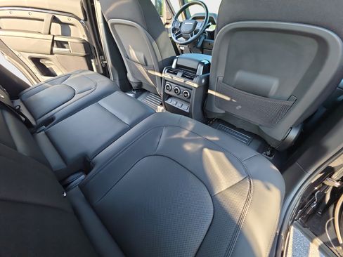 Used 2025 Land Rover Defender 110 V8 AWD/4WD image 11