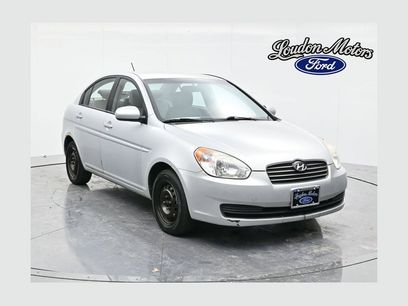 Used 2010 Hyundai Accent GLS w/ Premium Pkg 4