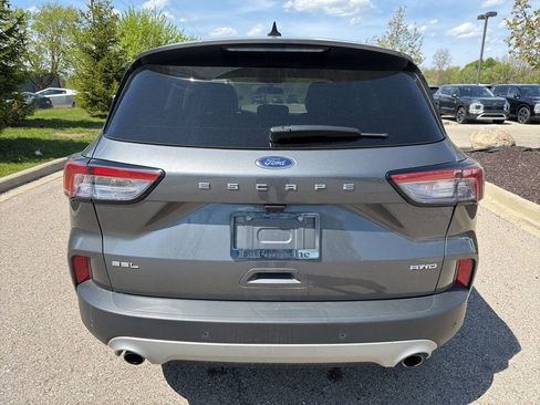 Used 2022 Ford Escape SEL AWD/4WD image 4