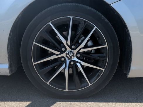 Used 2023 Toyota Camry SE FWD image 6