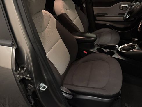 Used 2016 Kia Soul image 20