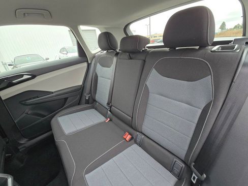 New 2026 Volkswagen Taos S image 21