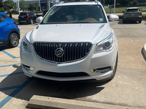Used 2017 Buick Enclave Premium FWD image 1