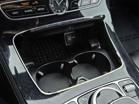 Used 2017 Mercedes-Benz E 300 image 19