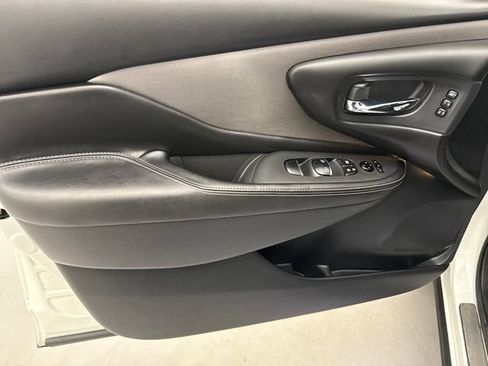 Used 2022 Nissan Murano SL w/ SL Moonroof Package AWD/4WD image 11