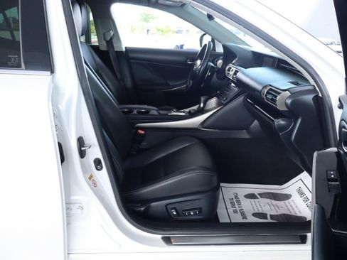 Used 2016 Lexus IS 200t RWD image 35