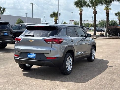 New 2026 Chevrolet TrailBlazer LS w/ LS Convenience Package FWD image 9