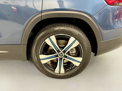 Used 2023 Mercedes-Benz EQB 300 4MATIC image 12