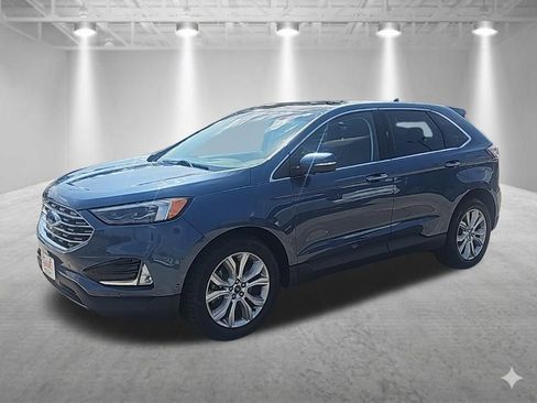 Used 2019 Ford Edge Titanium w/ Equipment Group 301A AWD/4WD image 6