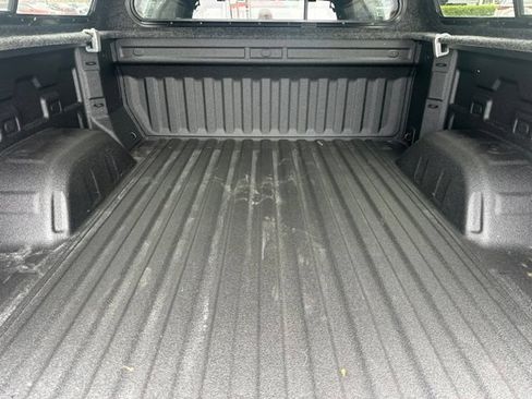 Used 2022 Chevrolet Silverado 1500 Custom w/ Safety Confidence Package RWD image 10